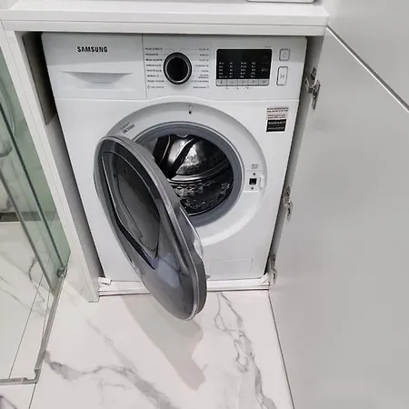 Apartament Kawalerka Mokotów Cybernetyki